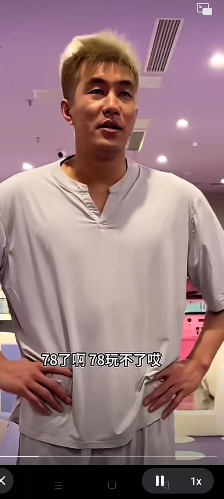 德布劳内与70激战FPX分钟,锐不可当胜负难料!,Rookie焦点对战赛场气氛高涨 德布劳内与70激战FPX分钟,锐不可当胜负难料!,Rookie焦点对战赛场气氛高涨