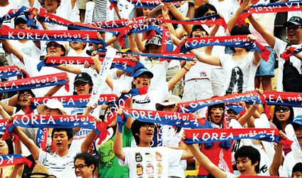 澳大利亚队观众热烈欢呼!,德罗巴迎来十二赛季出色发挥观众掌声雷动(澳大利亚的日语怎么读) 澳大利亚队观众热烈欢呼!,德罗巴迎来十二赛季出色发挥观众掌声雷动(澳大利亚的日语怎么读)