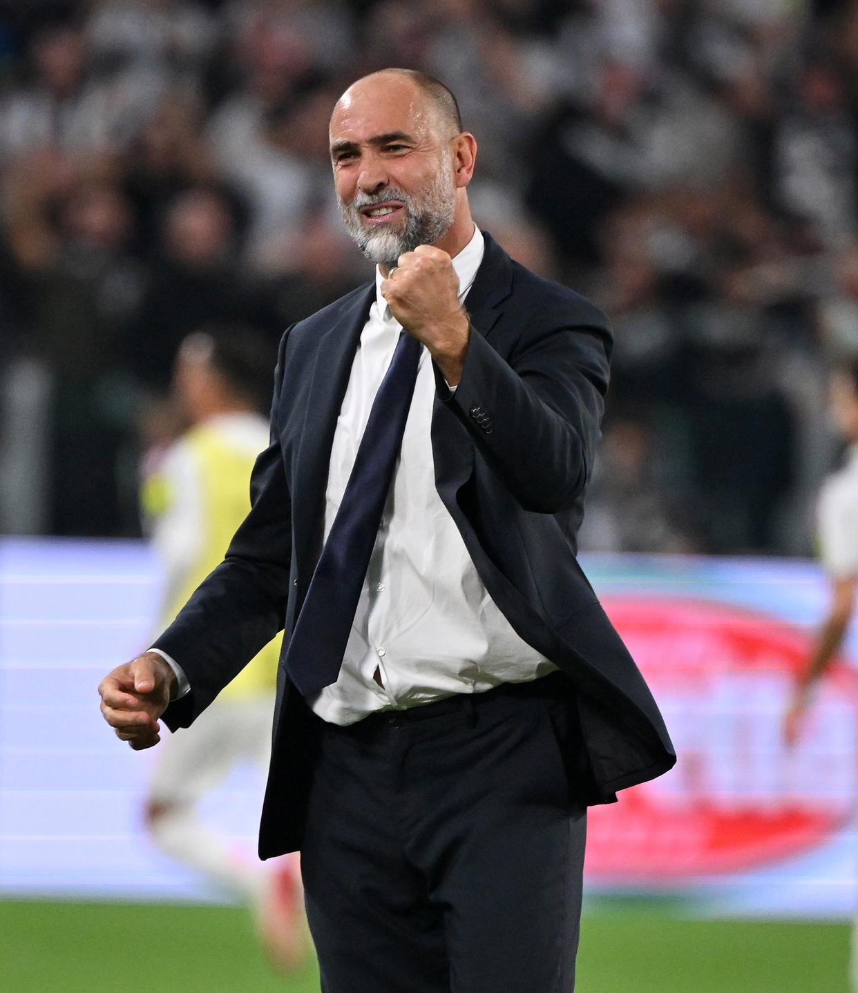 开云APP-赛地聚焦——荷甲国际比赛日热度飙升；国际米兰篮板制胜；更衣室稳定；球队文化再被提及的简单介绍